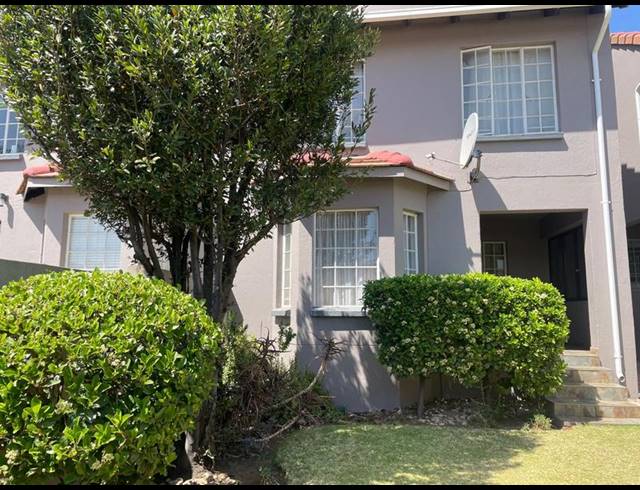 3 BEDROOM DUPLEX FOR SALE IN EDEN GLEN